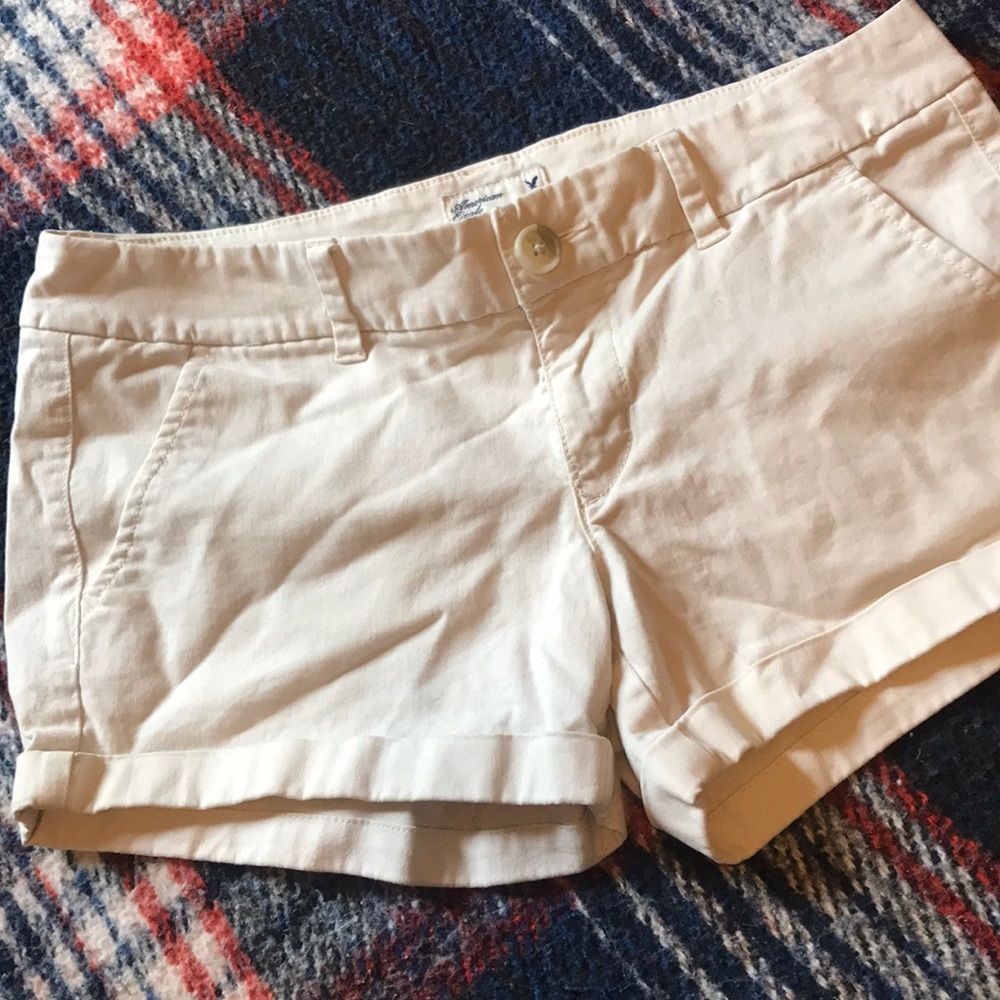 American eagle khaki shorts